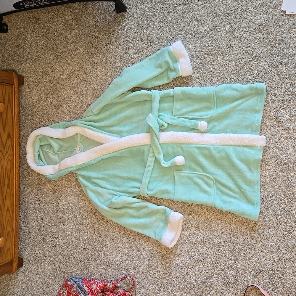 Fleece robe